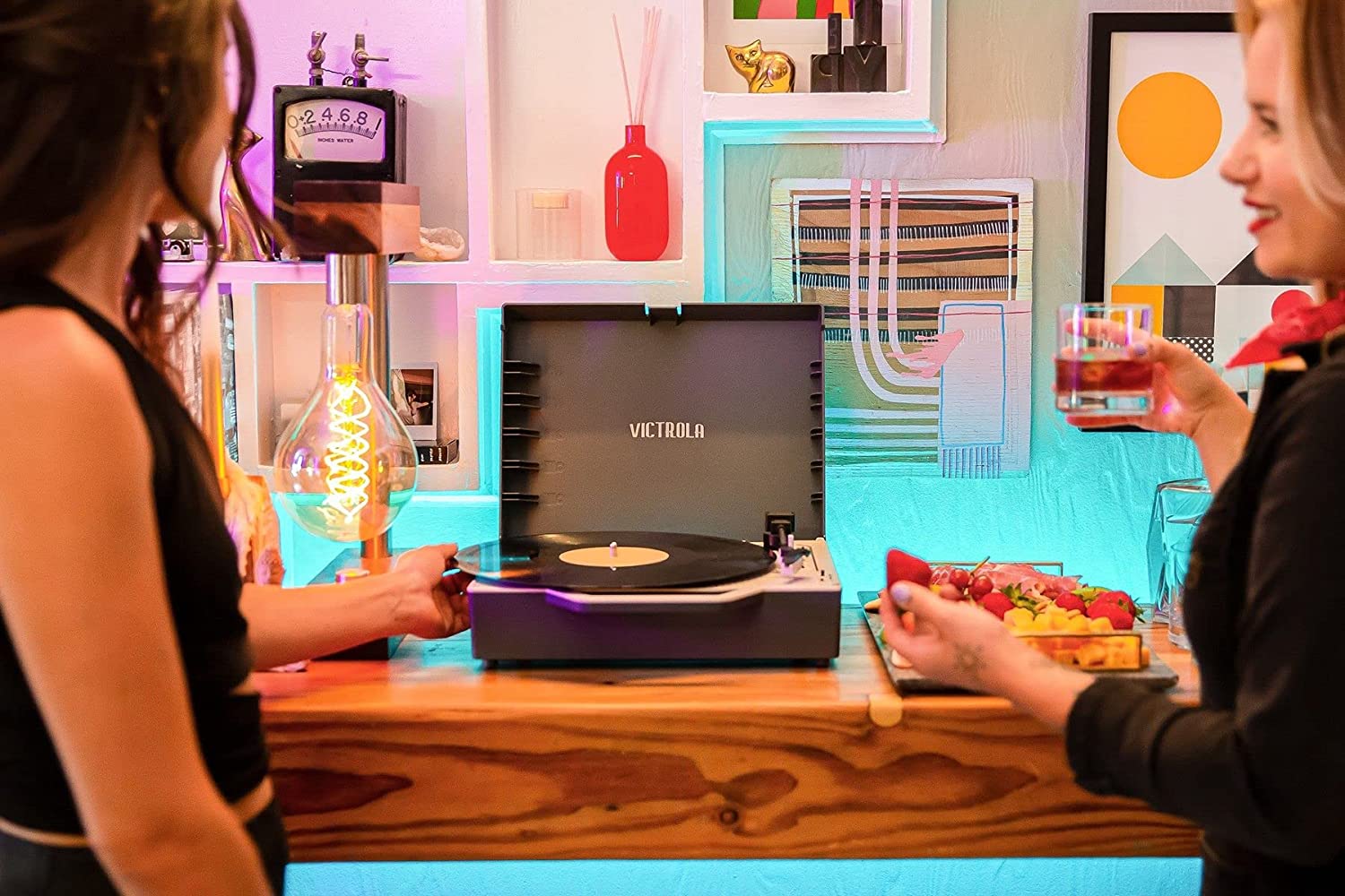 Retro Meets Modern: How a Vinyl Record Player Can Revitalize Your Salon