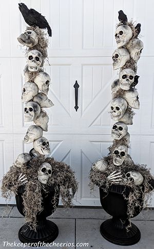 2022 Halloween Salon Decor Ideas